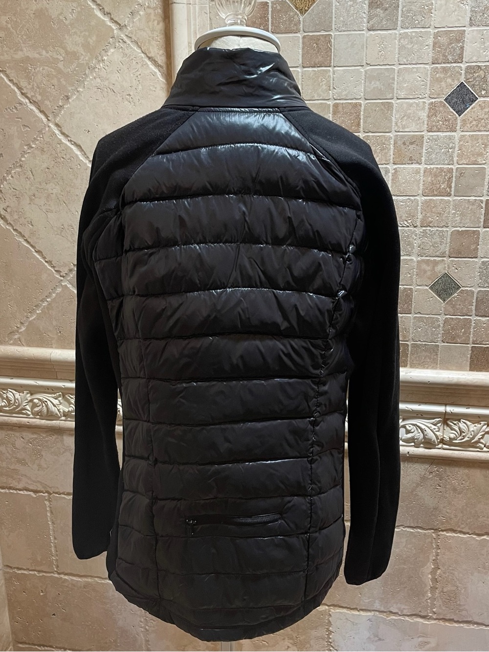 Calvin Klein Performance down puffer jacket - Picture 4 of 9